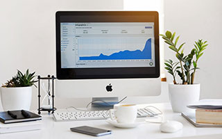 注册平台-新秀列传：丑小鸭逆袭高飞 公牛4号秀模板是小卡