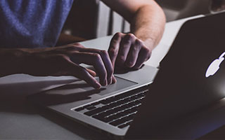 注册平台-伍德首秀27+10轻松写意 解说直呼：谁还需要哈登啊